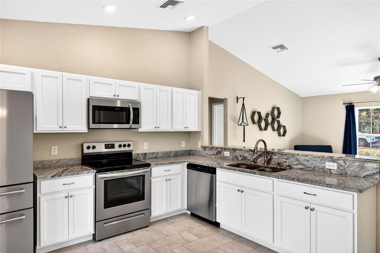 501 Marion Oaks Golf Rd - Photo 7 of 33