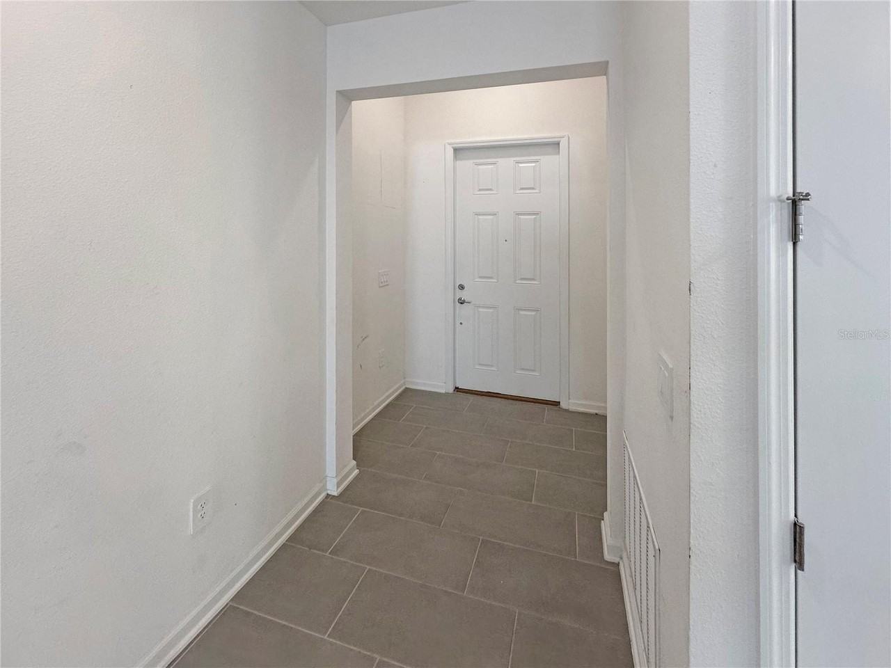 795 Kapi Dr - Photo 7 of 50