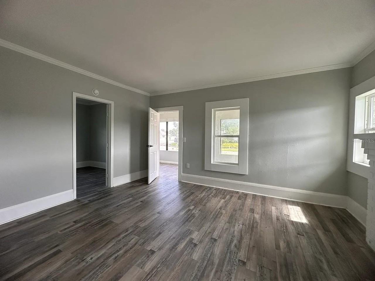 107 Avenue F Sw - Photo 5 of 21