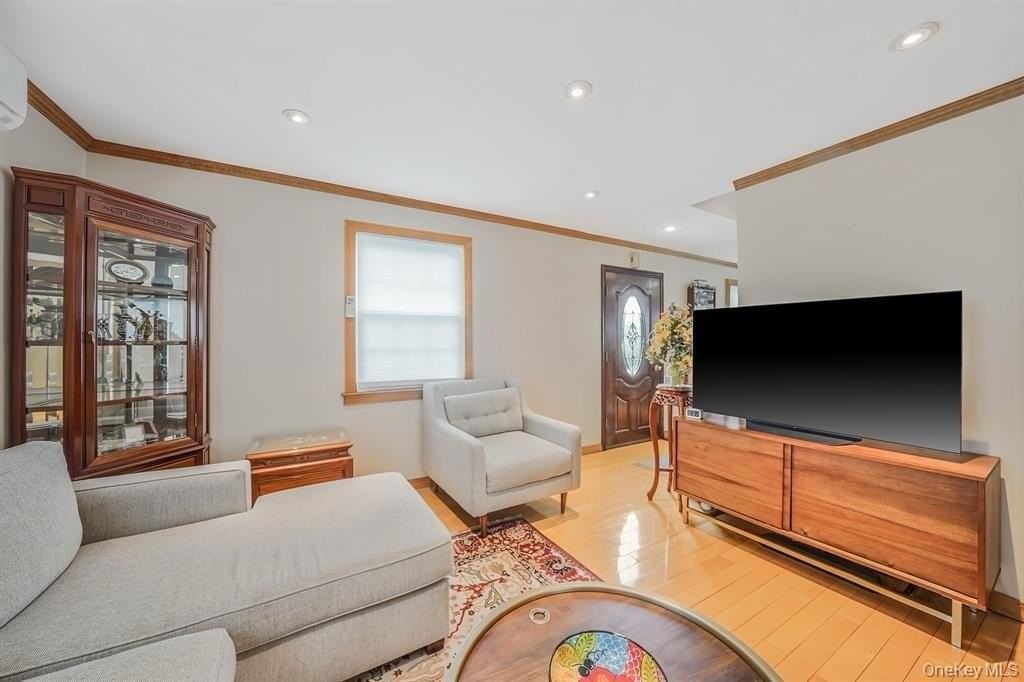 508 Chamberlin St - Photo 7 of 30