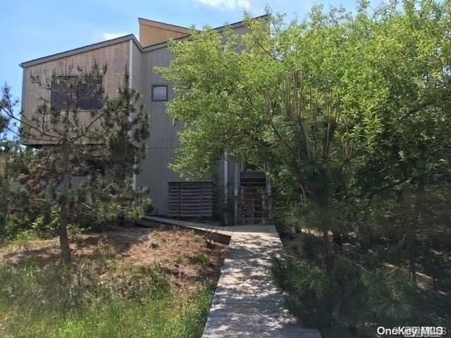 190 Clipper Roadway - Photo 2 of 21