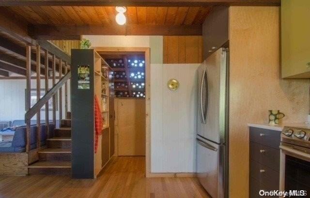 190 Clipper Roadway - Photo 7 of 21