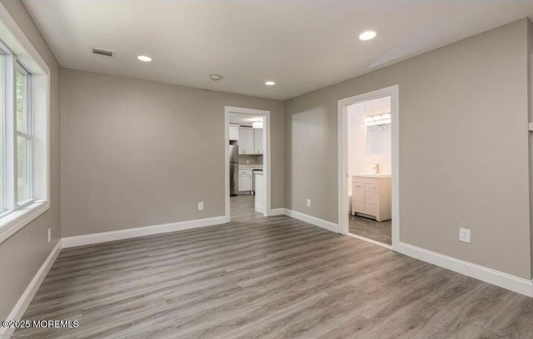 27 Maida Ln - Photo 3 of 12