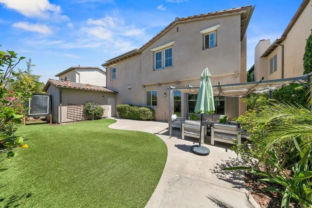 14586 Luna Media - Photo 2 of 32