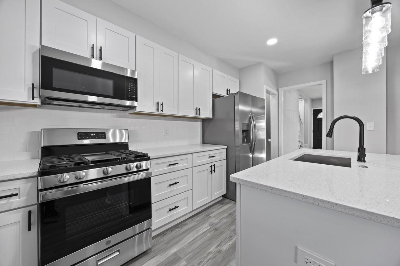 Leith Walk - Photo 5 of 15