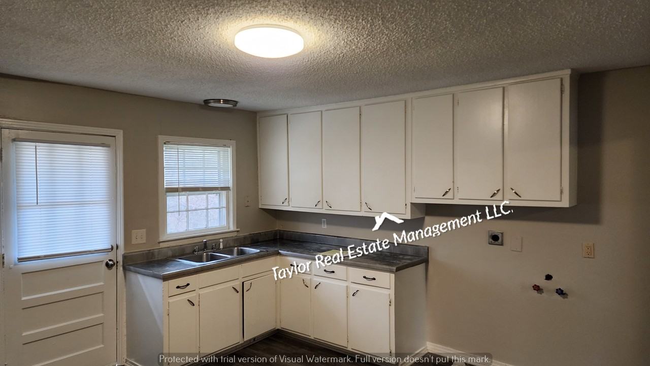 109 Doris Ln #B - Photo 2 of 11