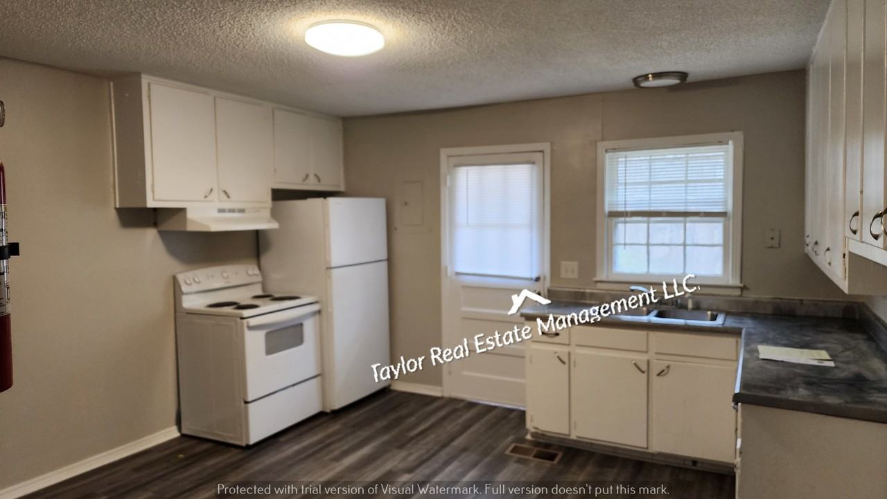 109 Doris Ln #B - Photo 3 of 11