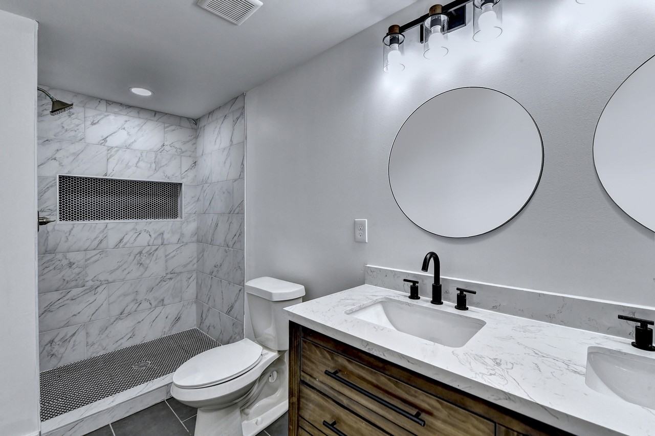 3239 Castleberry Rd #1 - Photo 5 of 50