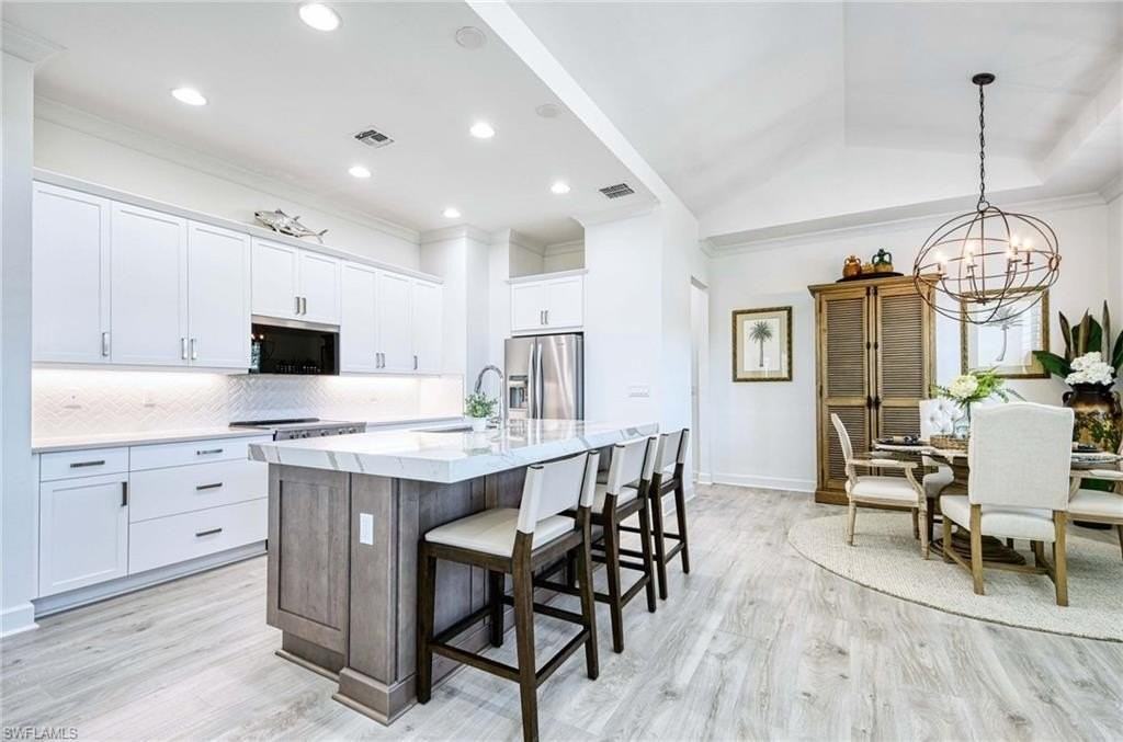 6984 Saona Ct - Photo 3 of 47