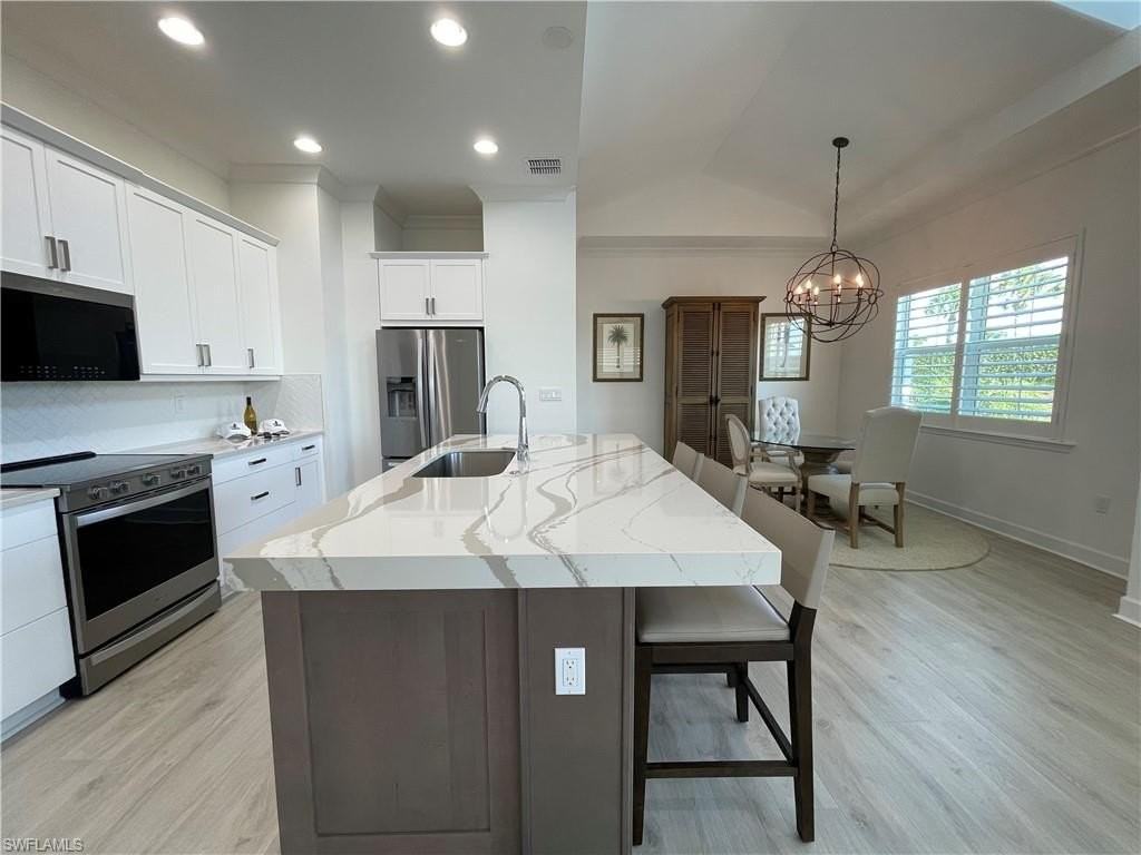 6984 Saona Ct - Photo 6 of 47