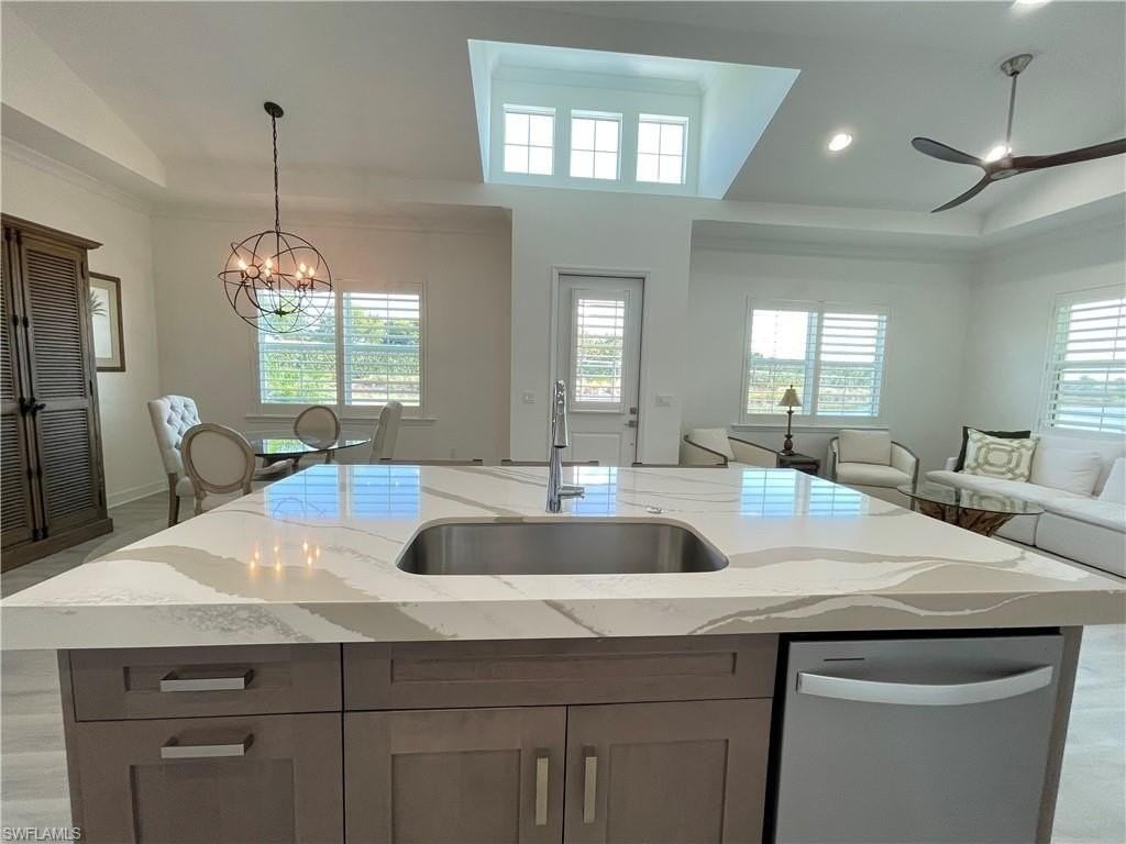 6984 Saona Ct - Photo 7 of 47