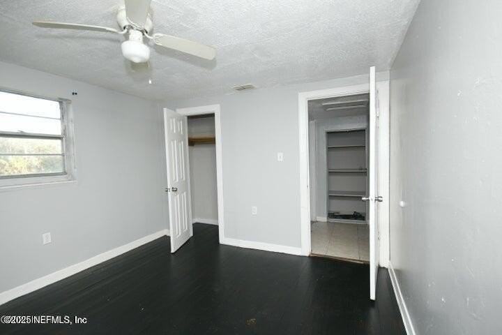 1957 W 44th St - Photo 3 of 4