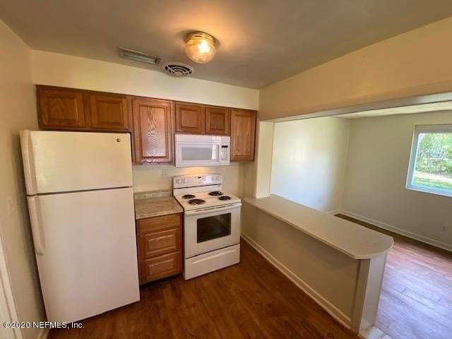 6531 Solandra Dr - Photo 6 of 24