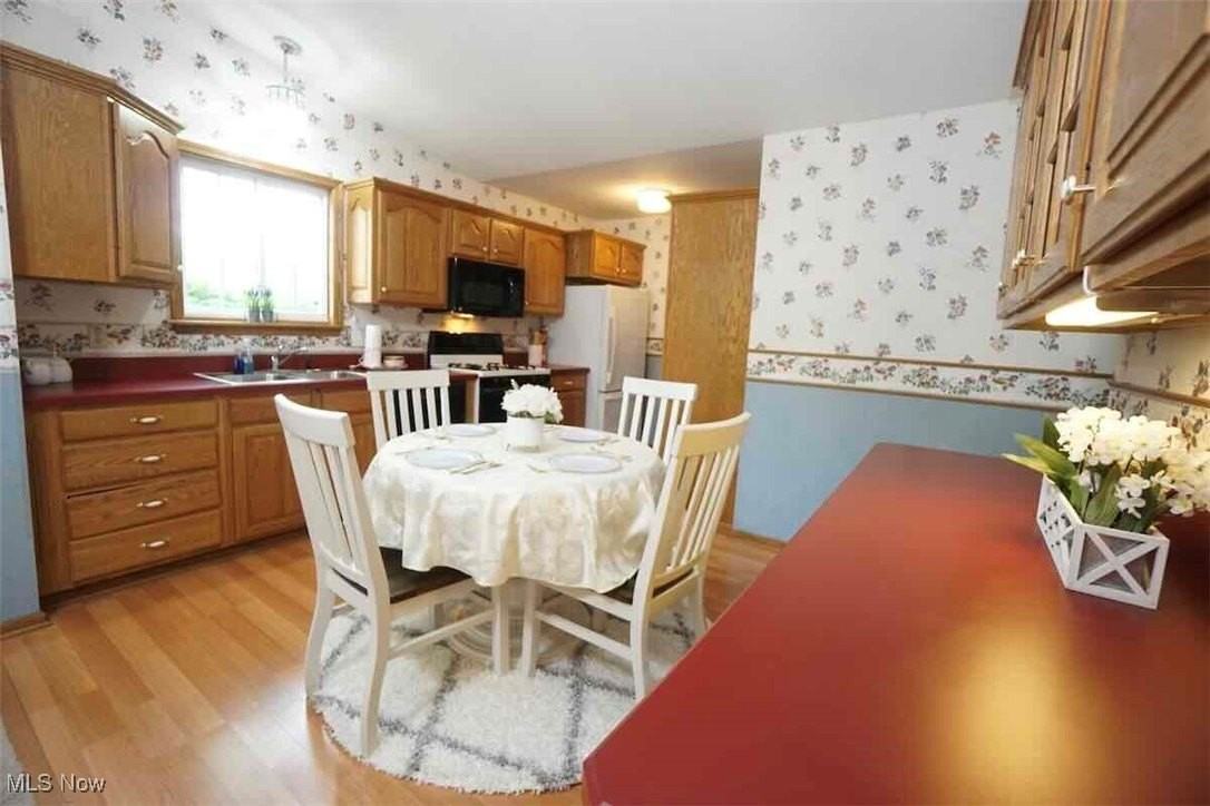 6293 Meldon Dr - Photo 4 of 28