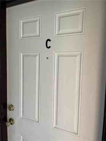 534 Homewood Pl #C - Photo 4 of 16