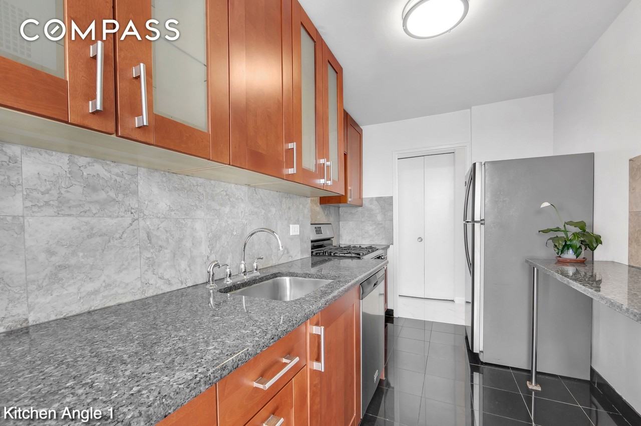 35 Seacoast Ter #16D - Photo 7 of 24