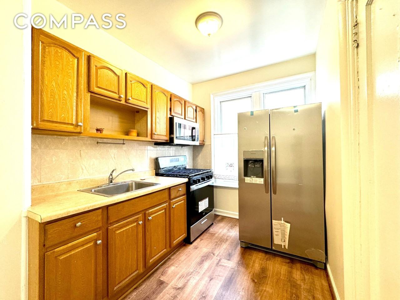 1688 Carroll St #2 - Photo 7 of 8