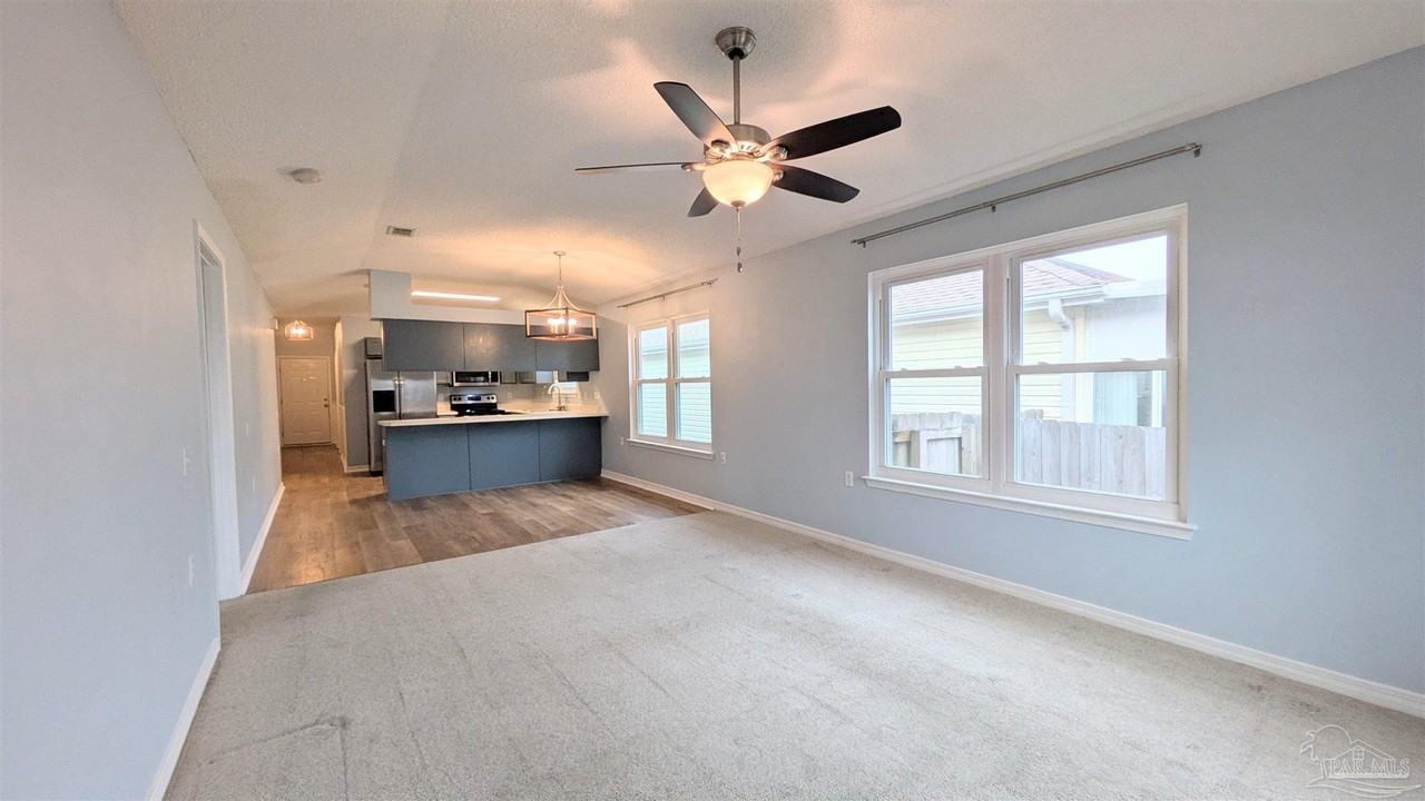 3079 Flintlock Dr - Photo 5 of 35