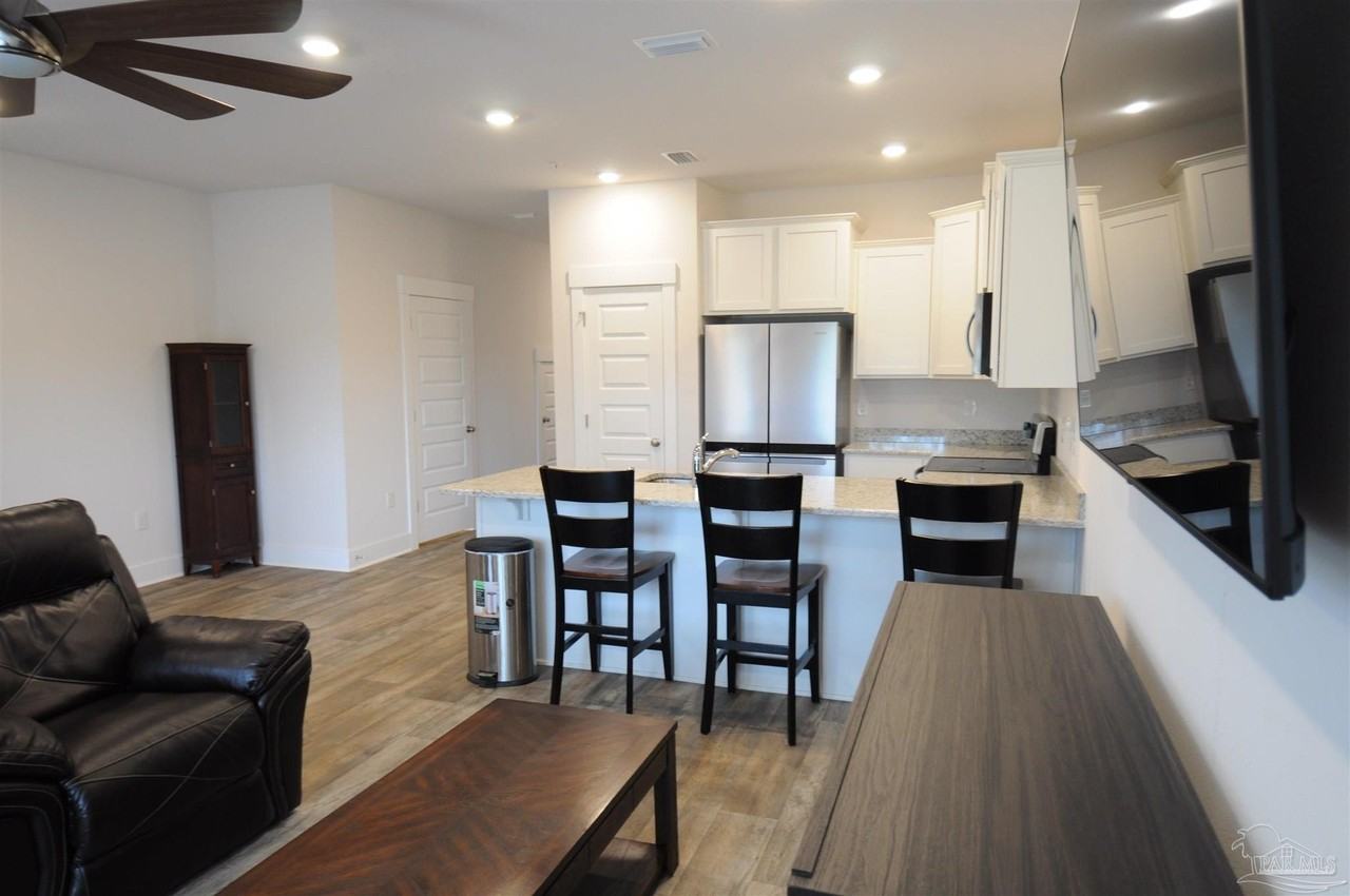 8908 Brigade Trl - Photo 7 of 25