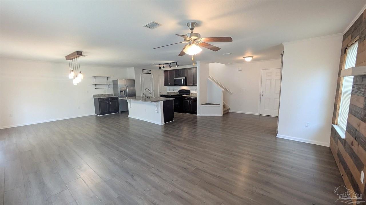 5881 Little Leaf Ct - Photo 5 of 37