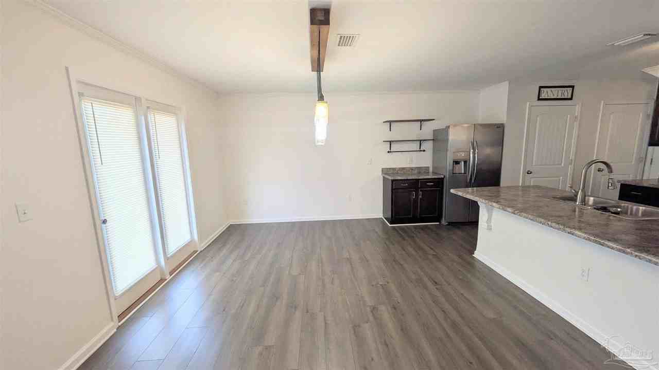 5881 Little Leaf Ct - Photo 6 of 37