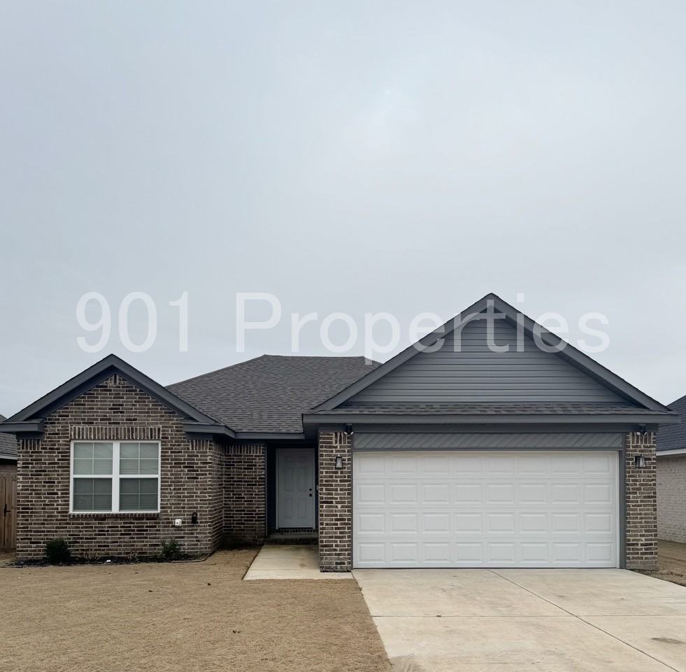 565 Fernwood Dr #1 - Photo 2 of 23