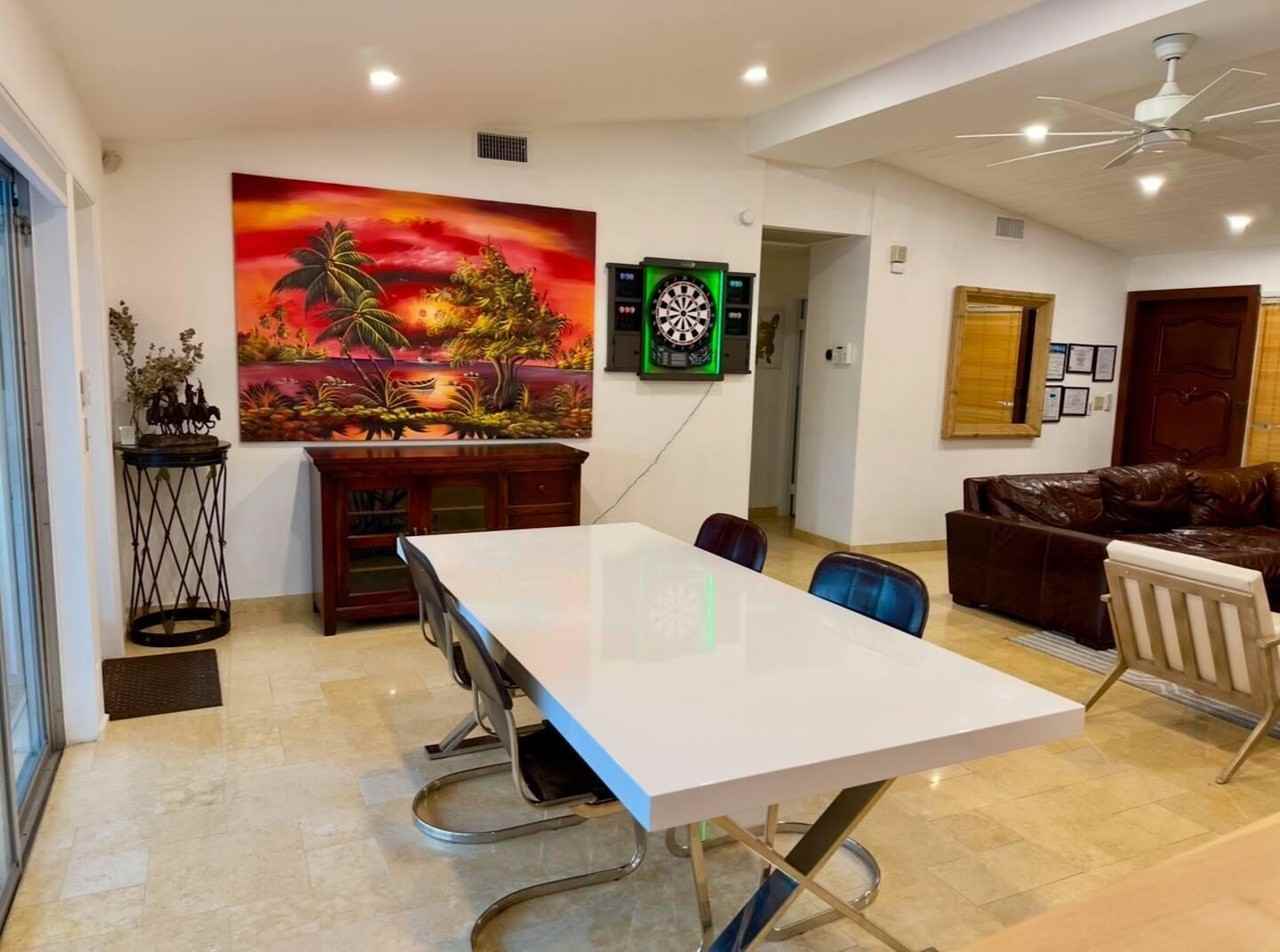 2524 Gulfstream Ln - Photo 6 of 50