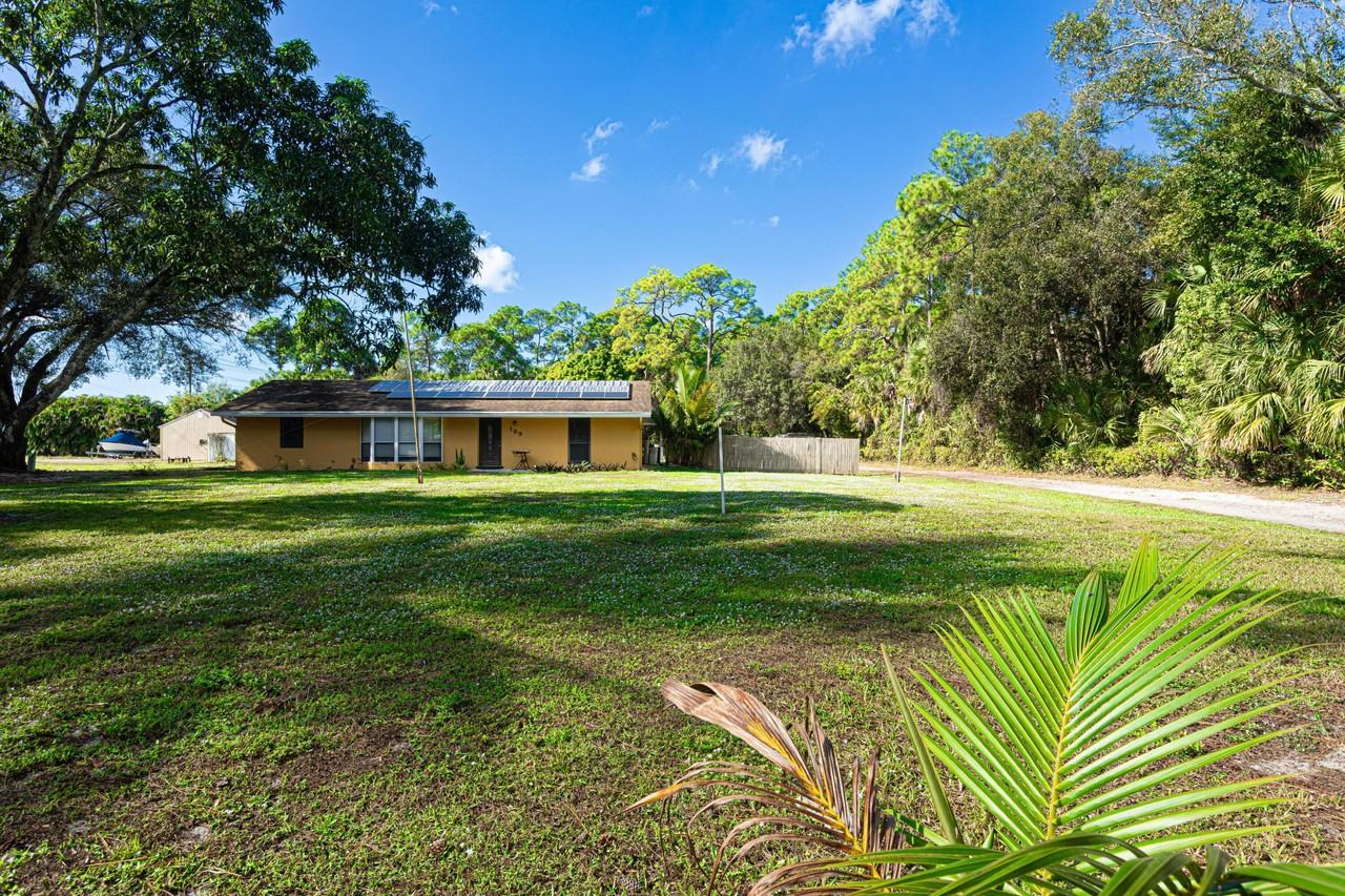 169 Armadillo Way - Photo 2 of 44