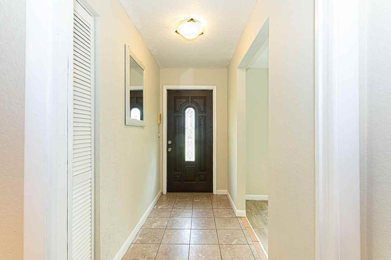 169 Armadillo Way - Photo 7 of 44