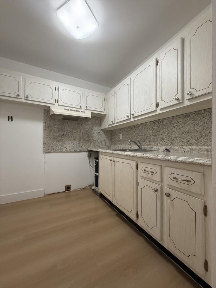 63 Norwich C - Photo 7 of 13