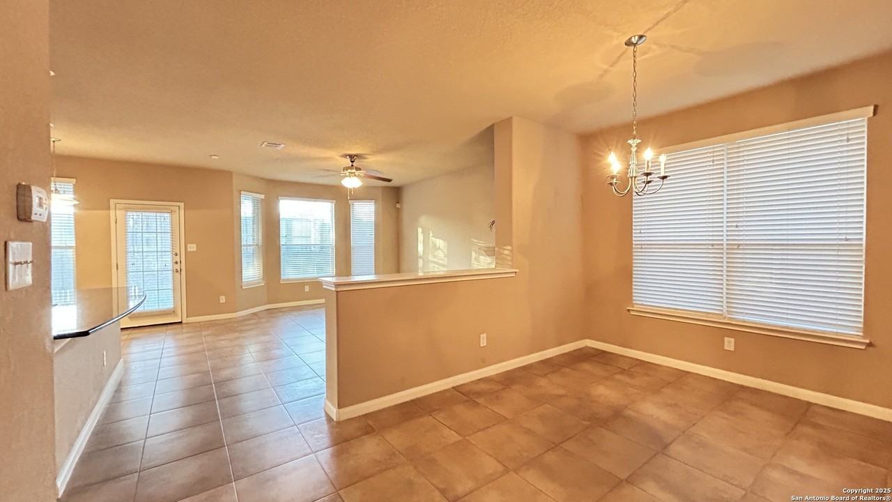 9422 Wind Dancer - Photo 2 of 32