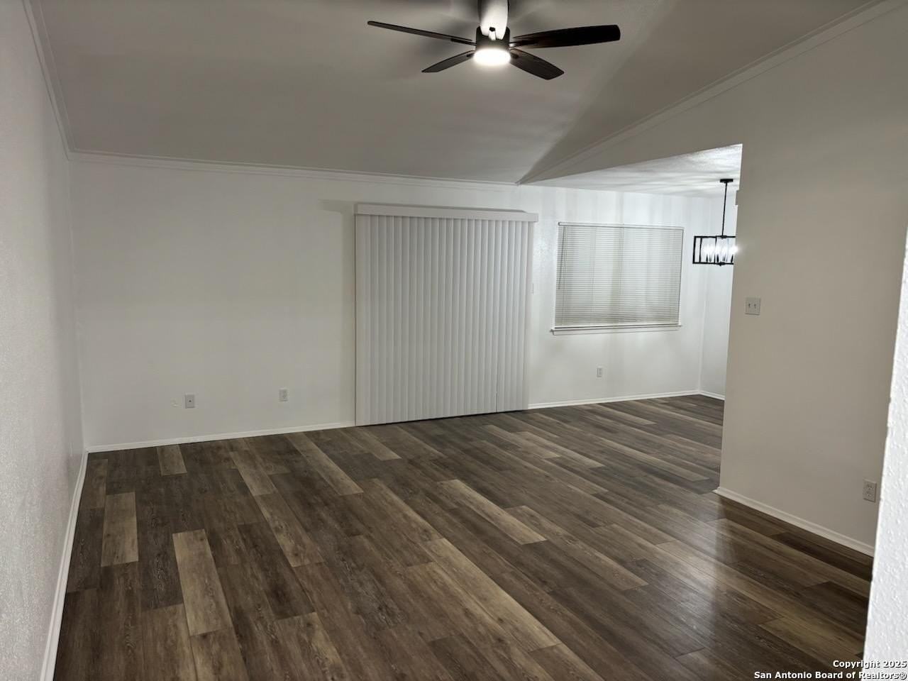 4163 Freestone St - Photo 4 of 20