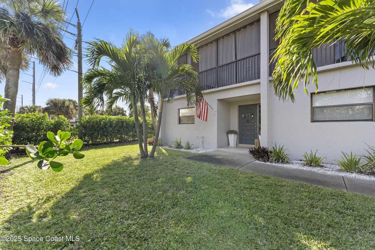 1000 S Miramar Ave Apt A #A - Photo 2 of 24