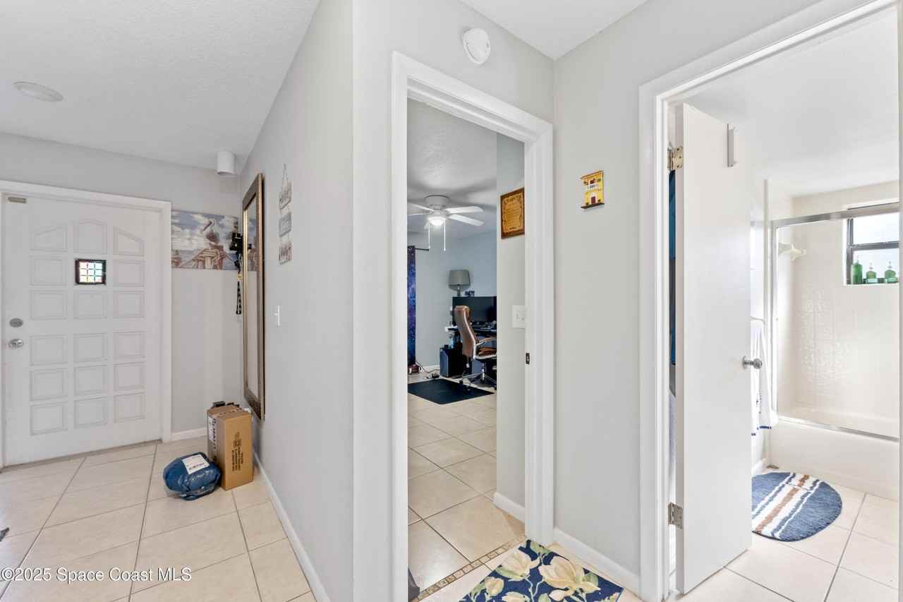 1000 S Miramar Ave Apt A #A - Photo 4 of 24