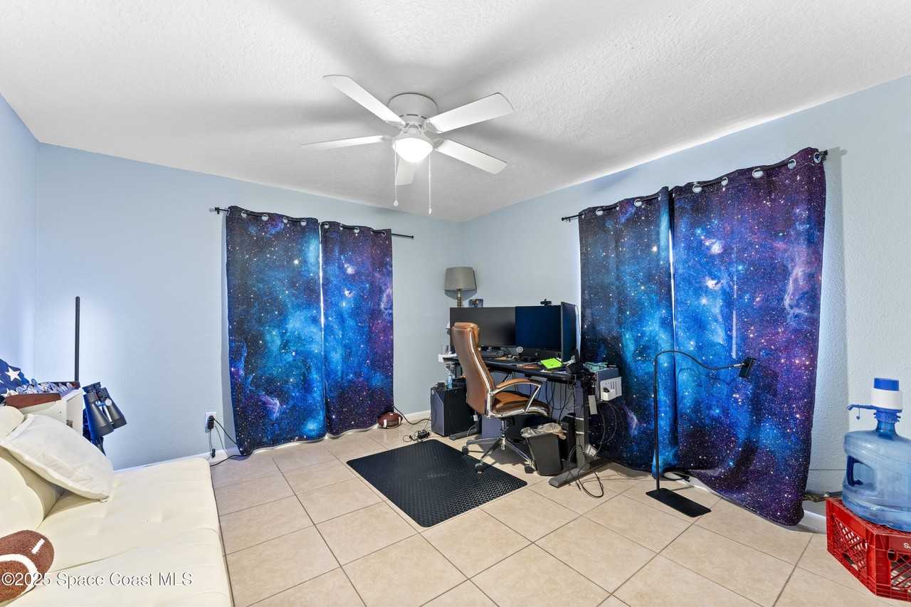 1000 S Miramar Ave Apt A #A - Photo 6 of 24