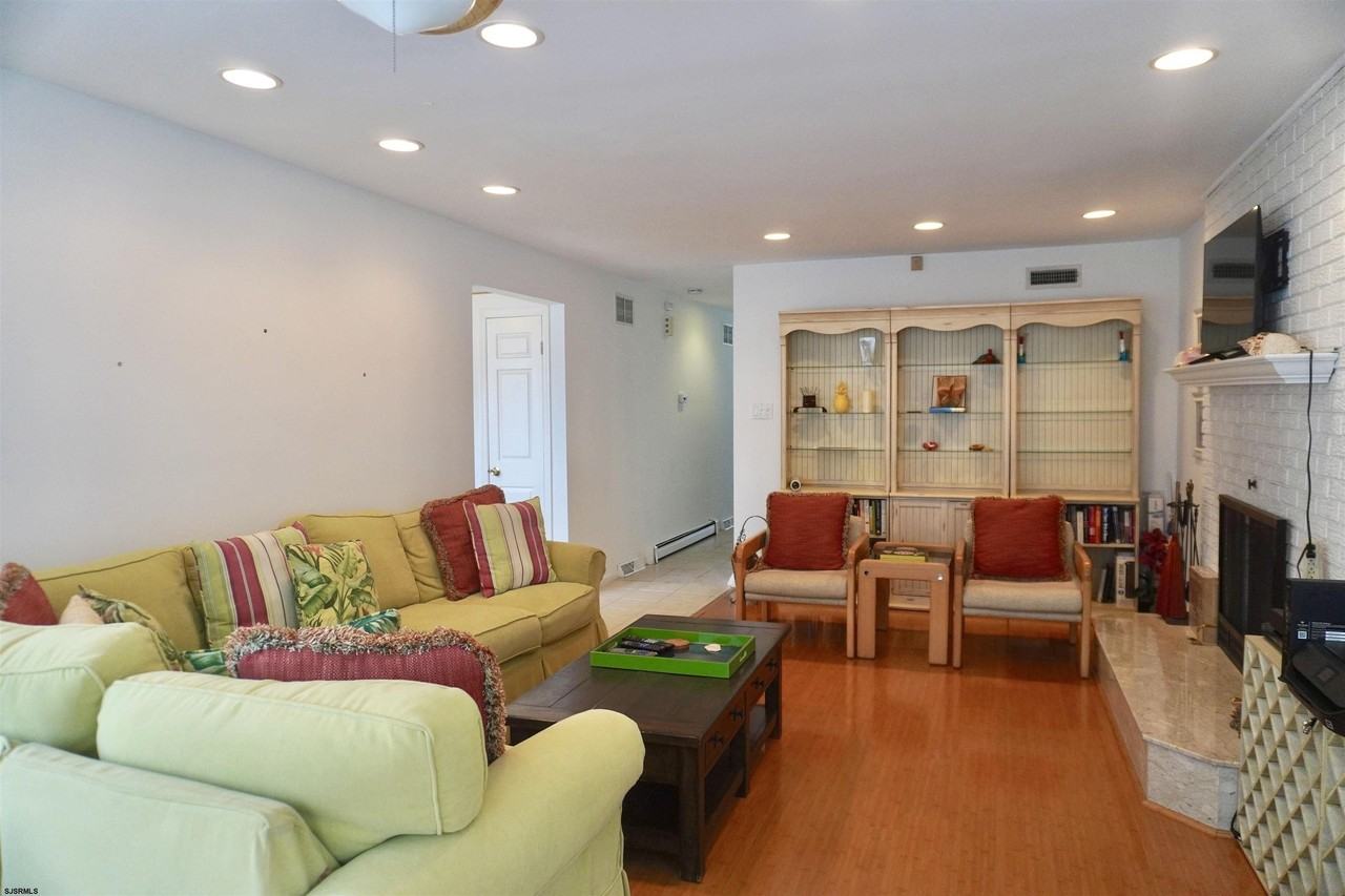 13 S Haverford Ave - Photo 7 of 31