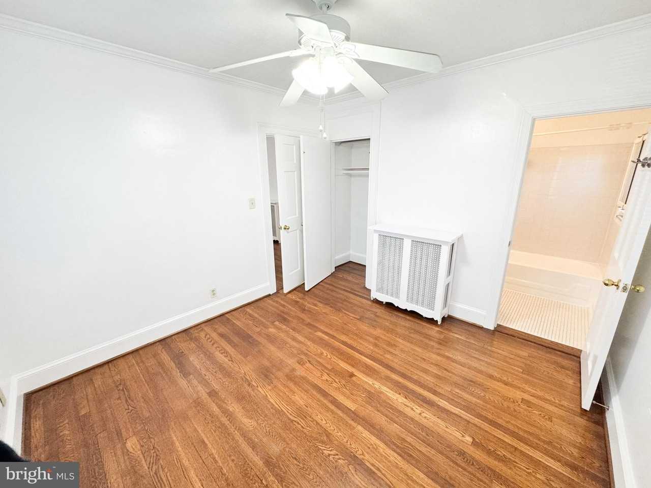 4348 Ellicott St Nw Apt 3 #3 - Photo 5 of 16