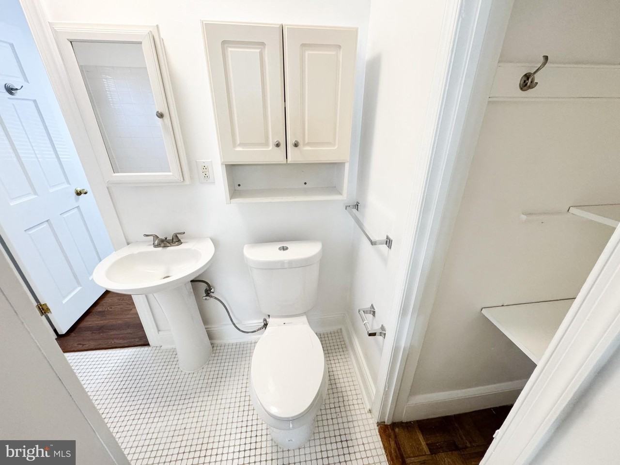 4348 Ellicott St Nw Apt 3 #3 - Photo 7 of 16