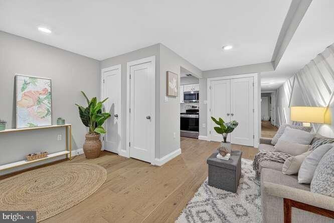 1450 Fairmont St Nw Apt A #A - Photo 5 of 14