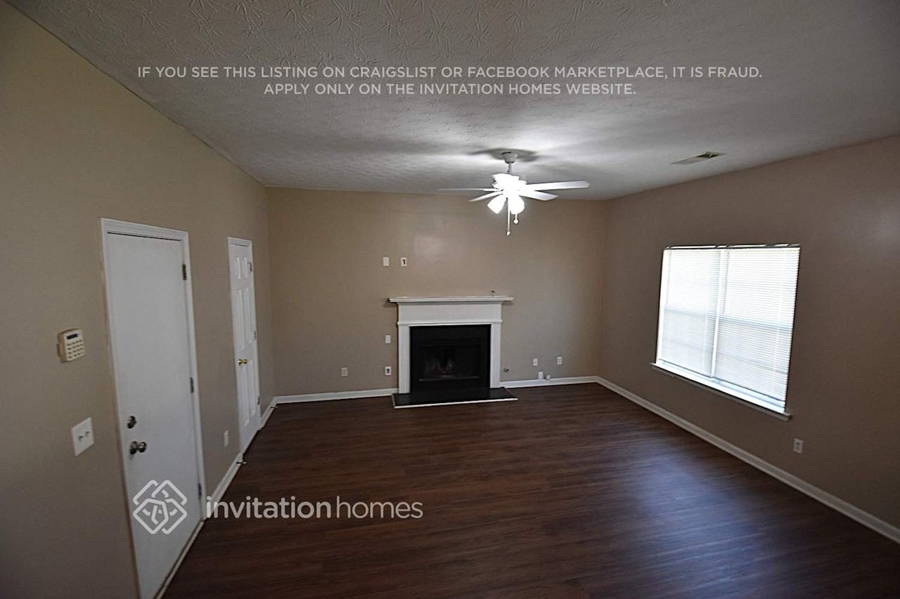 85 Hazelhurst Dr - Photo 2 of 14