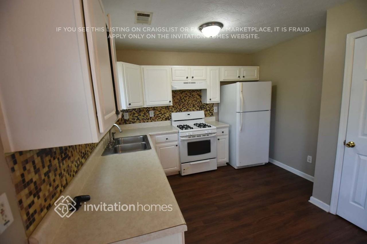 85 Hazelhurst Dr - Photo 6 of 14