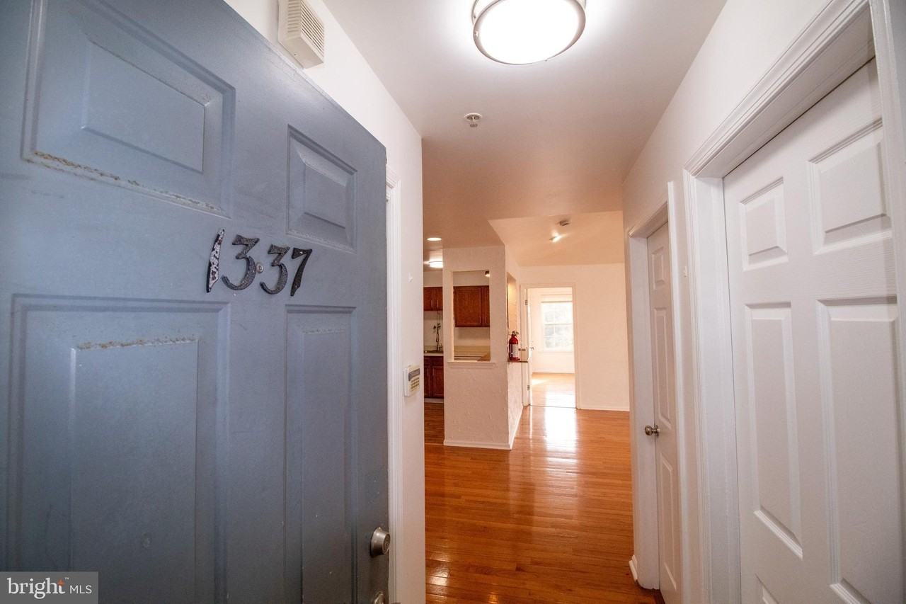 1337 Waterford Dr - Photo 5 of 44