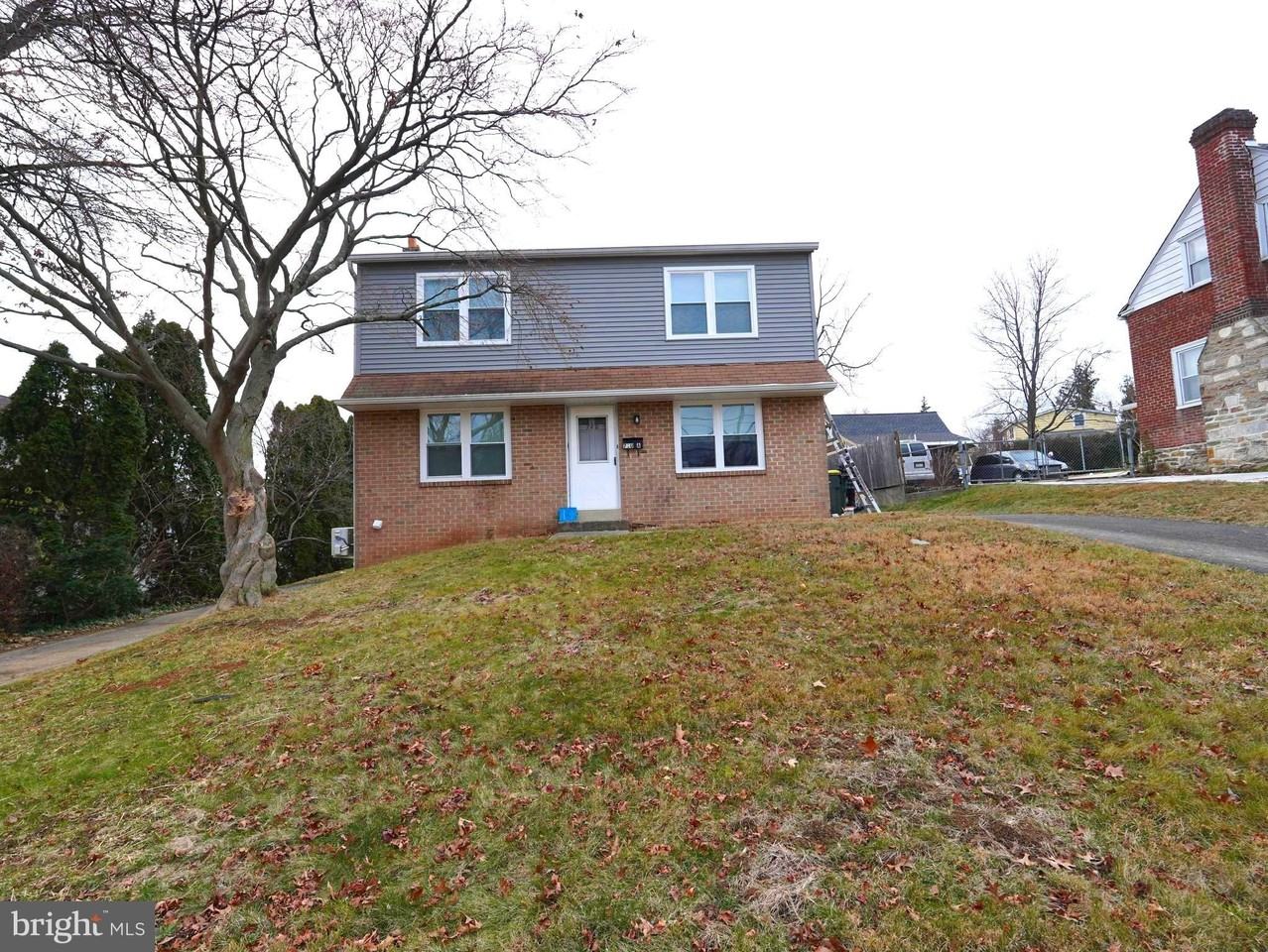 710 N York Rd - Photo 2 of 12