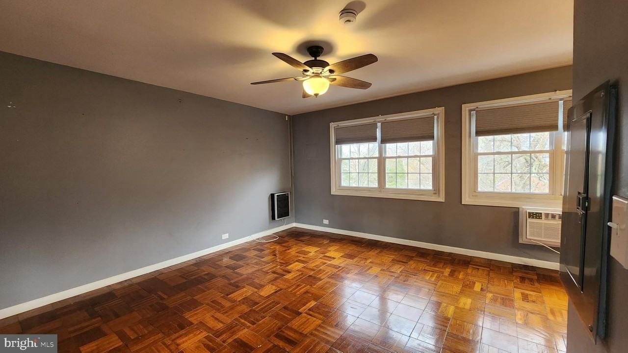 3550 Martha Custis Dr - Photo 4 of 20