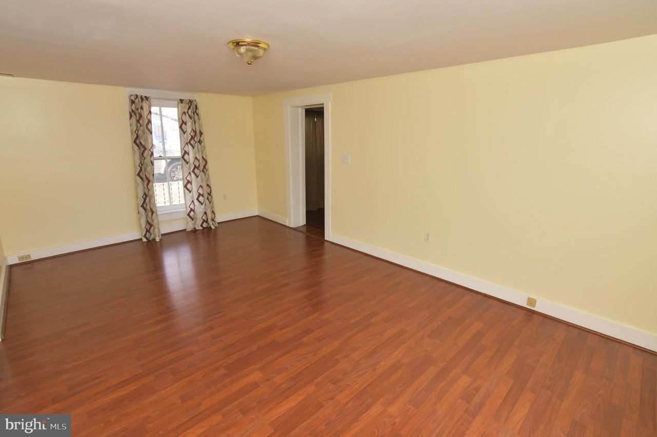 5366 Main St - Photo 7 of 23