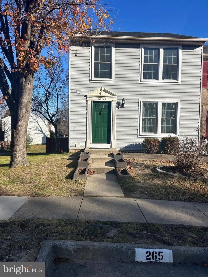 6363 Generals Ct - Photo 3 of 7