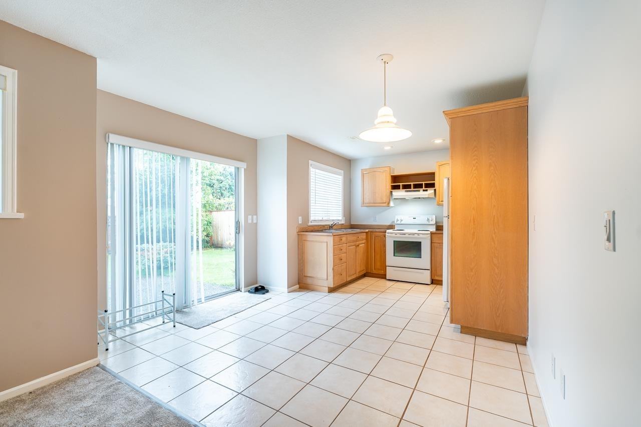 3139 Patullo Crescent - Photo 4 of 7