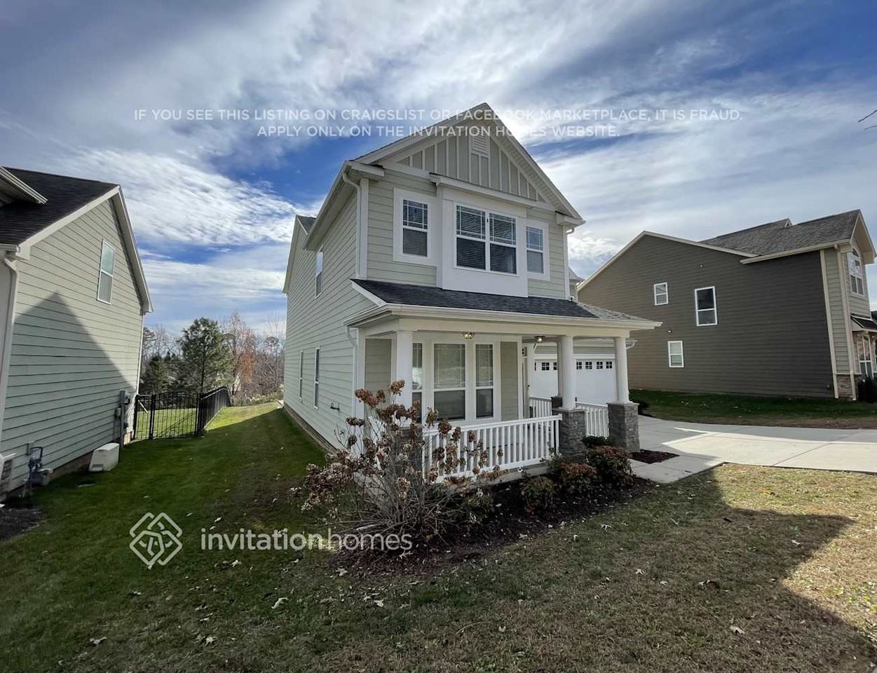 10318 Blackstone Dr - Photo 3 of 23