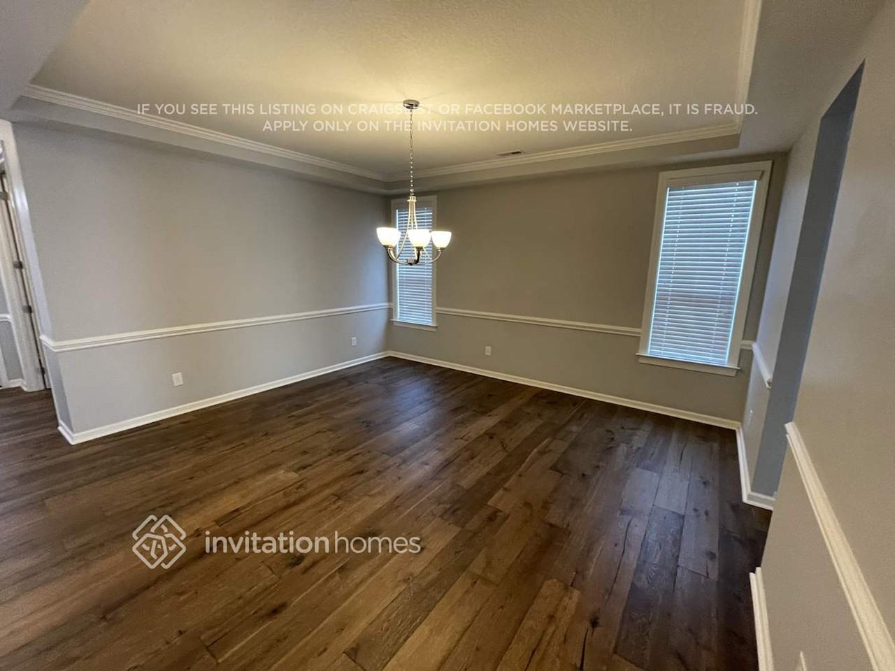 10318 Blackstone Dr - Photo 4 of 23