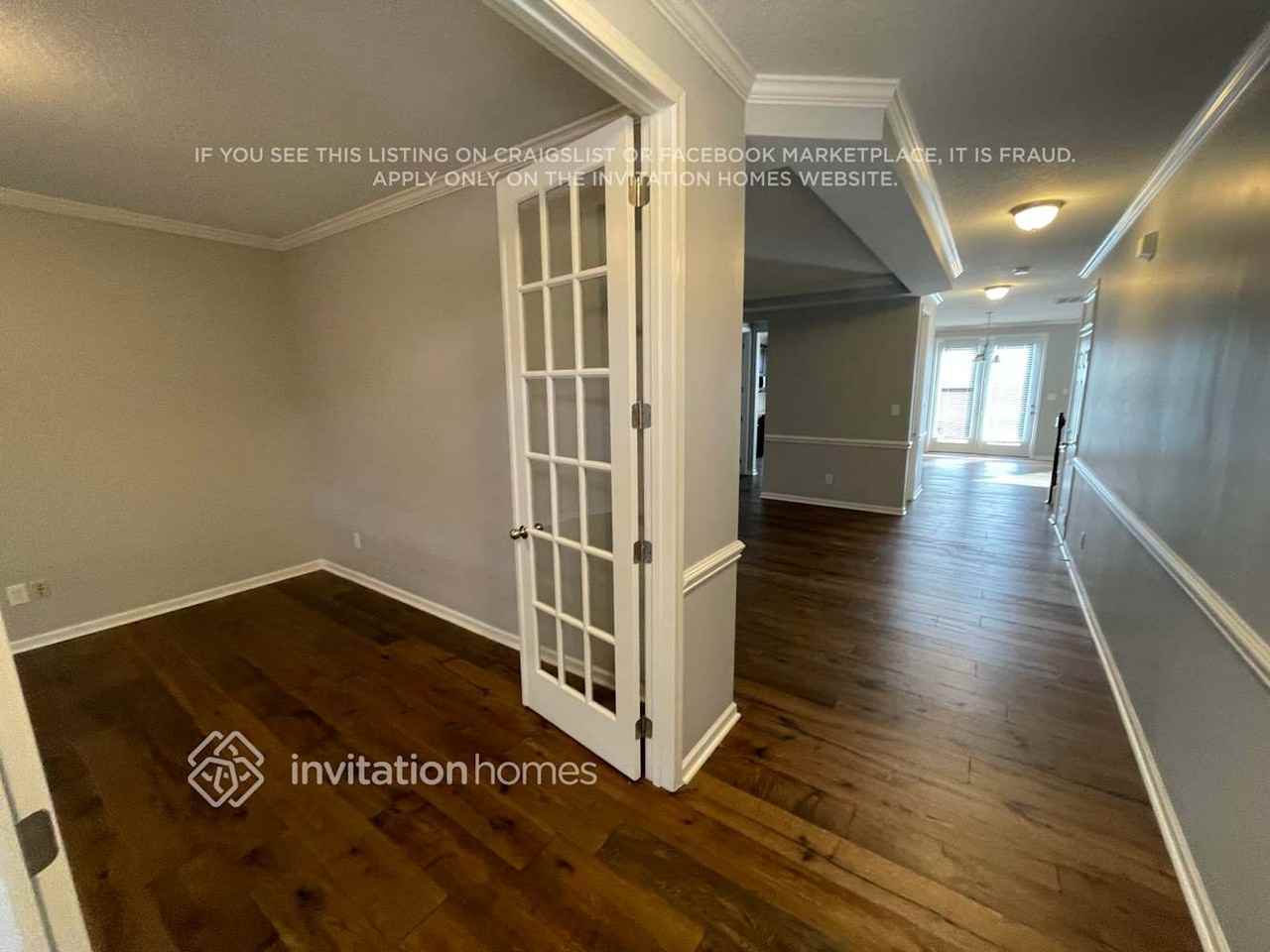 10318 Blackstone Dr - Photo 5 of 23